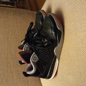 NIKE AIR JORDAN 1 Retro High Top Sneakers Size 1 Youth